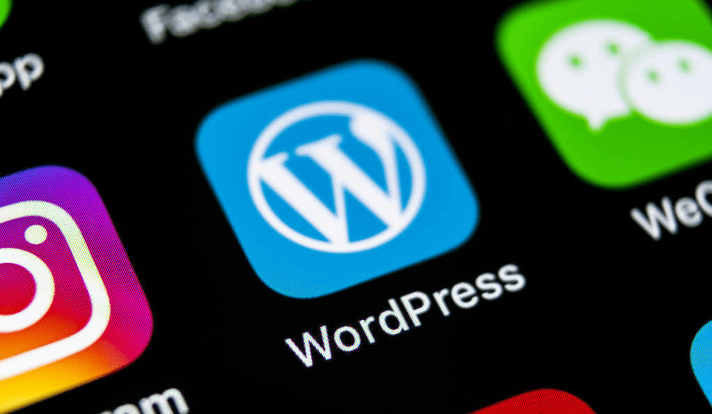 最近忙着开发wordpress主题，同时恭喜头条自己阅读量突破300万-CLOUD云计算